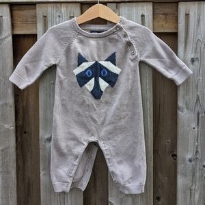 𝅺baby GAP raccoon knit onesie one piece romper